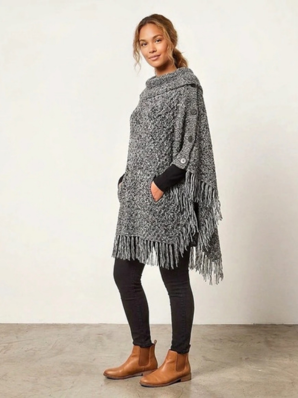 Majora 15181FW Black & White Fringe Marled Knit Poncho Sweater Size: S Boho Cozy